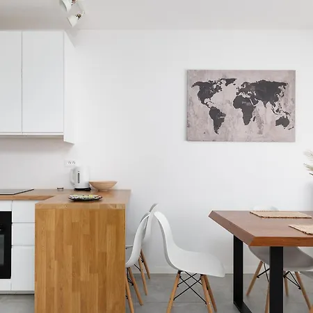 Rentplanet - Sierakowskiego Apartment *